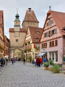 Maple Germany 2025 559170925 10162247398712934 5481377492450067191 n