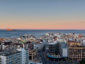 Benidorm 2023 513898565 10161701026087934 1085283421263172805 n